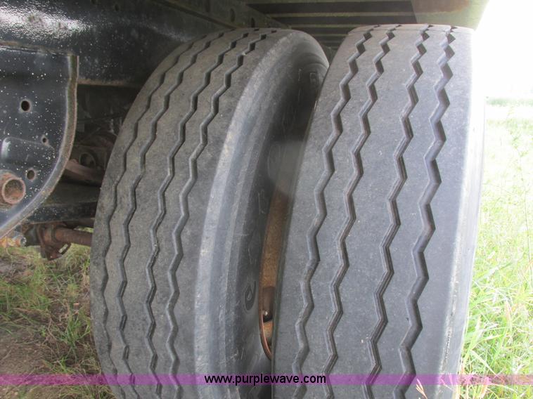 image for item I6194 1994 Aztec curtain side trailer