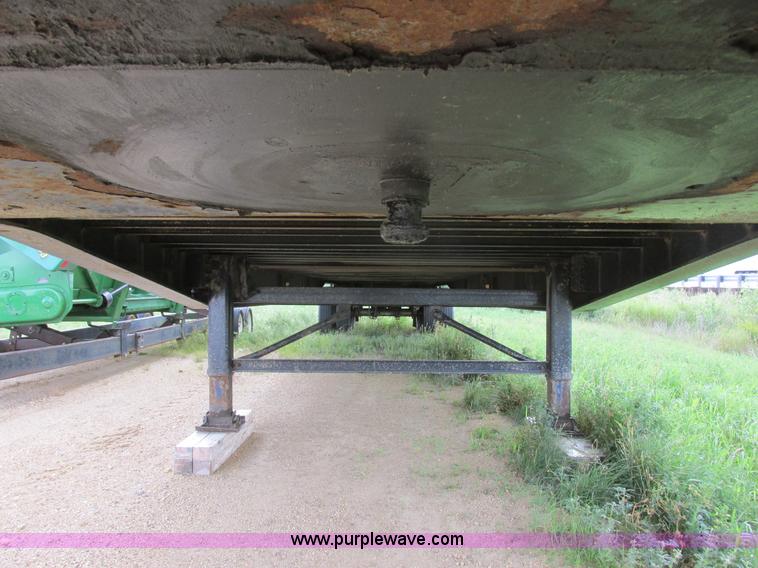 image for item I6194 1994 Aztec curtain side trailer