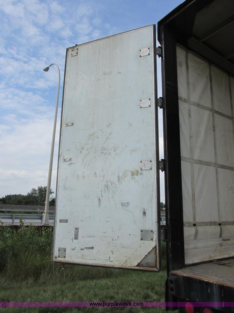 image for item I6194 1994 Aztec curtain side trailer