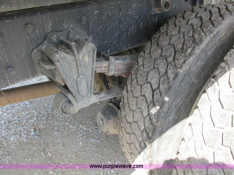 image for item I8962 1998 Volvo WG flatbed truck