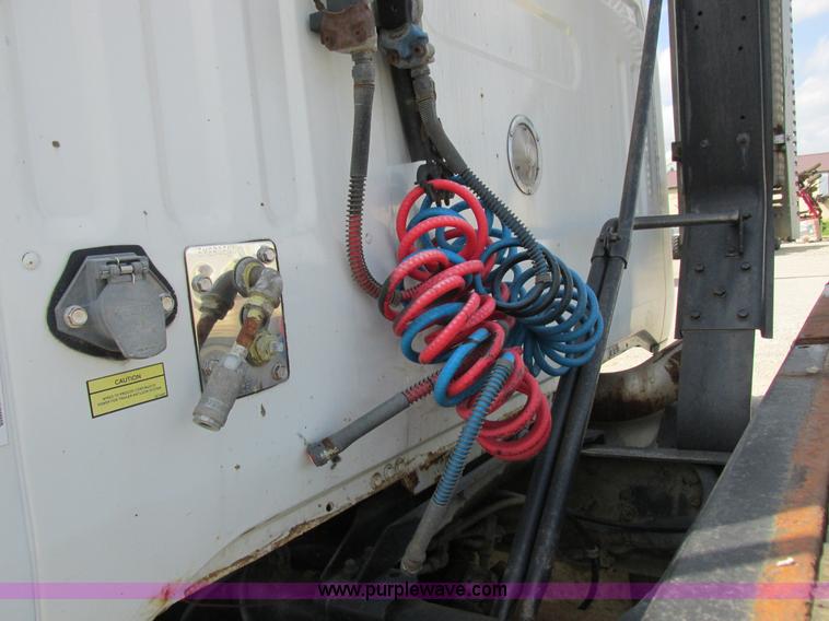 image for item I8962 1998 Volvo WG flatbed truck