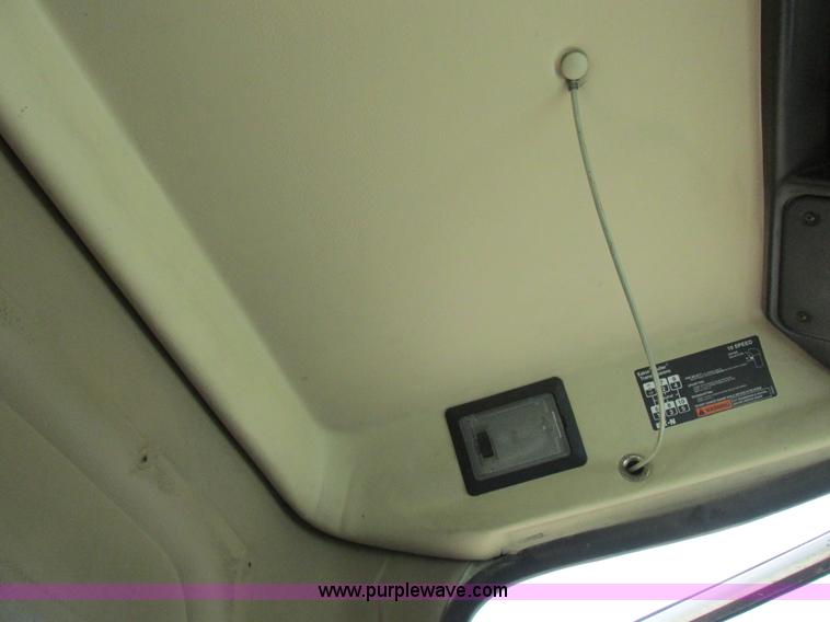 image for item I8962 1998 Volvo WG flatbed truck