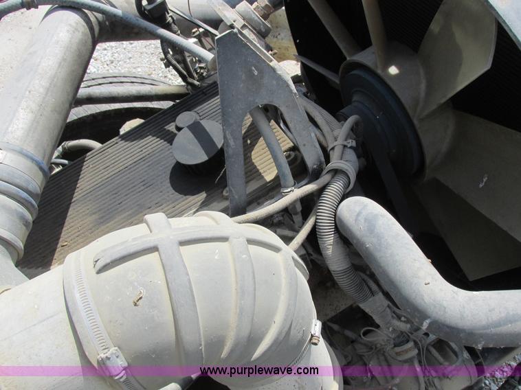 image for item I8962 1998 Volvo WG flatbed truck