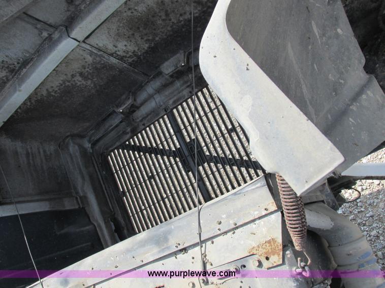 image for item I8962 1998 Volvo WG flatbed truck