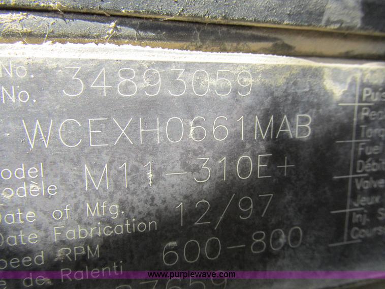 image for item I8962 1998 Volvo WG flatbed truck