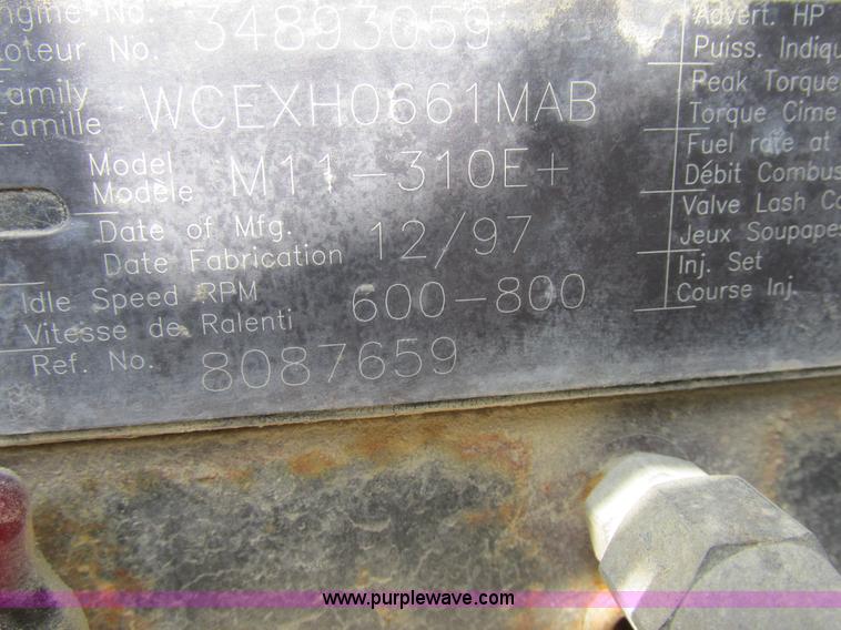 image for item I8962 1998 Volvo WG flatbed truck