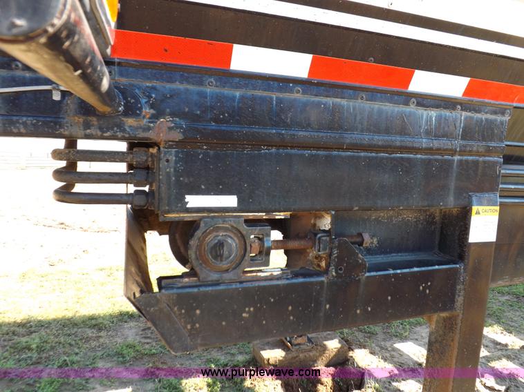 image for item I9074 1992 Flowboy chain bottom trailer