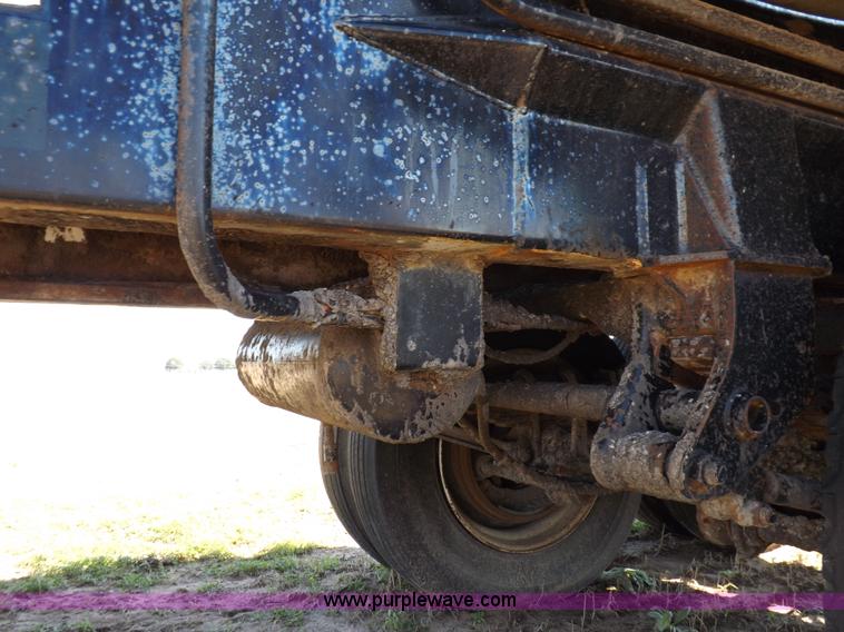 image for item I9074 1992 Flowboy chain bottom trailer