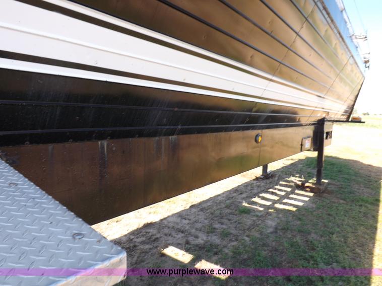 image for item I9074 1992 Flowboy chain bottom trailer