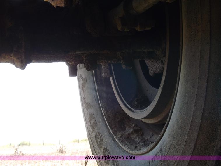 image for item I9074 1992 Flowboy chain bottom trailer