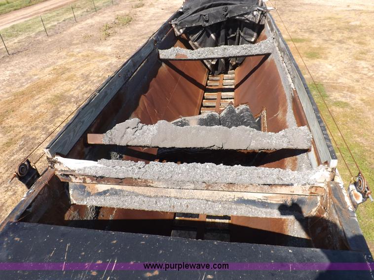 image for item I9074 1992 Flowboy chain bottom trailer