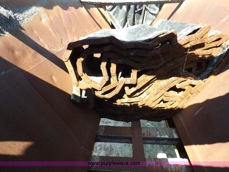 image for item I9074 1992 Flowboy chain bottom trailer