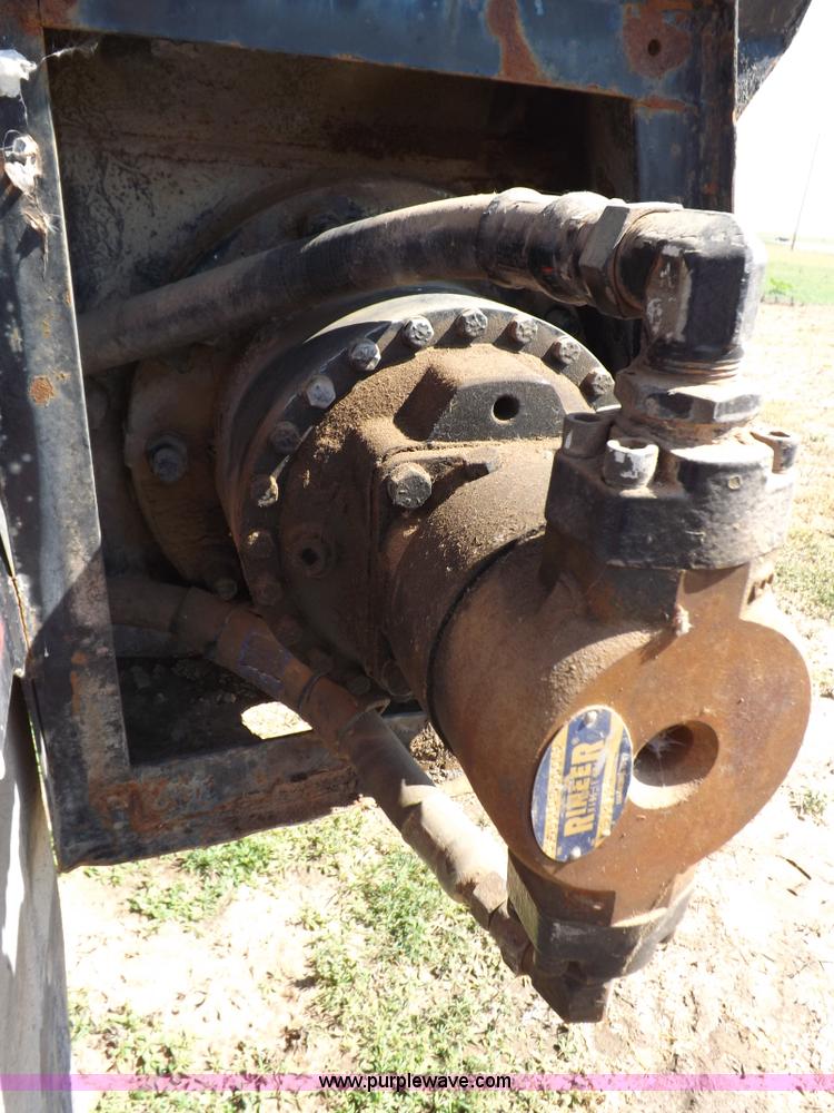 image for item I9074 1992 Flowboy chain bottom trailer