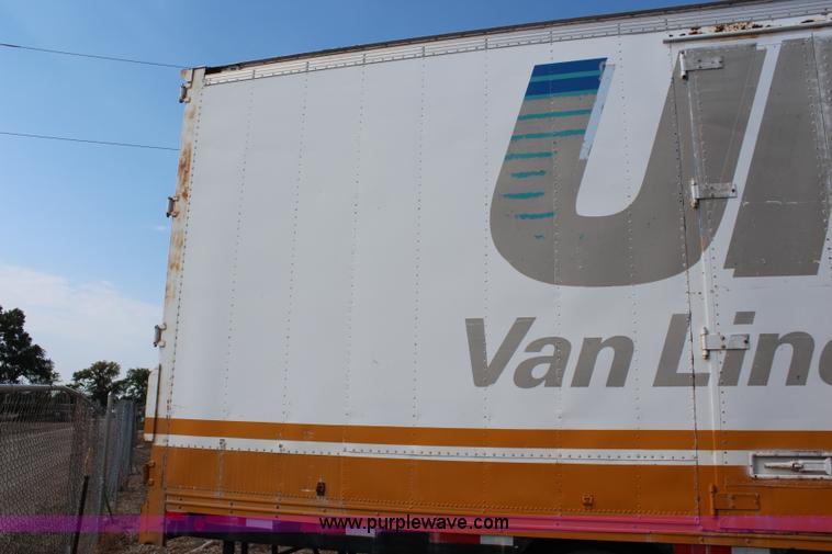 image for item J1123 1985 Kentucky moving van trailer