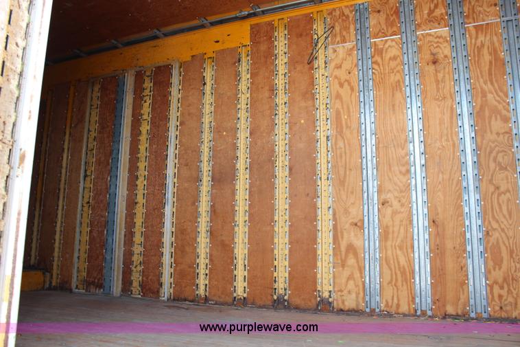 image for item J1123 1985 Kentucky moving van trailer