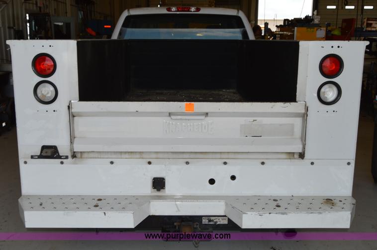 image for item AW9230 2011 Chevrolet Silverado 2500HD Ext. Cab utility truck