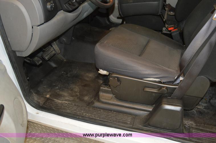 image for item AW9230 2011 Chevrolet Silverado 2500HD Ext. Cab utility truck