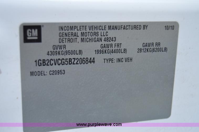 image for item AW9230 2011 Chevrolet Silverado 2500HD Ext. Cab utility truck