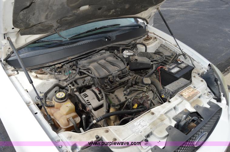 image for item AW9231 2004 Ford Taurus LX