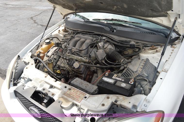 image for item AW9231 2004 Ford Taurus LX