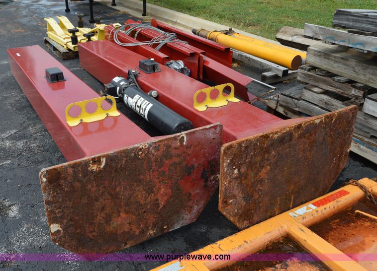 image for item AW9232 Challenger 15002 two post vehicle lift