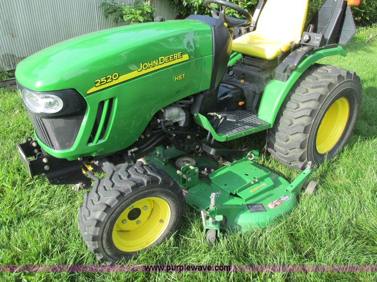 image for item AW9900 2008 John Deere 2520 HST MFWD tractor