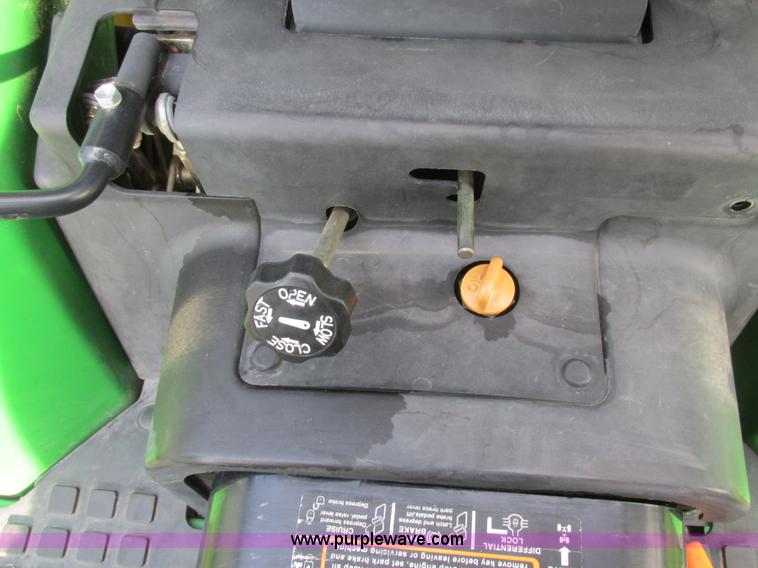 image for item AW9900 2008 John Deere 2520 HST MFWD tractor