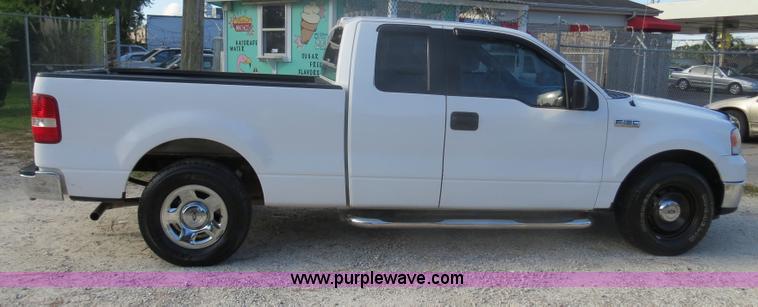 image for item B4944 2006 Ford F150 SuperCab pickup truck