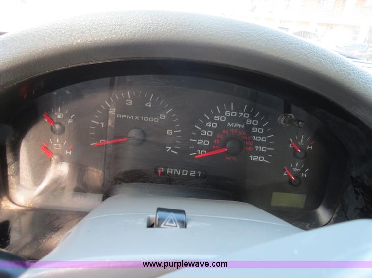 image for item B4944 2006 Ford F150 SuperCab pickup truck