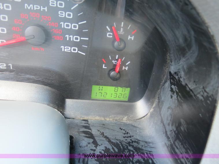 image for item B4944 2006 Ford F150 SuperCab pickup truck