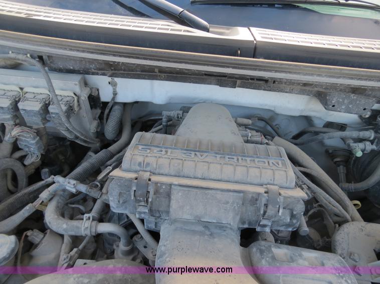 image for item B4944 2006 Ford F150 SuperCab pickup truck