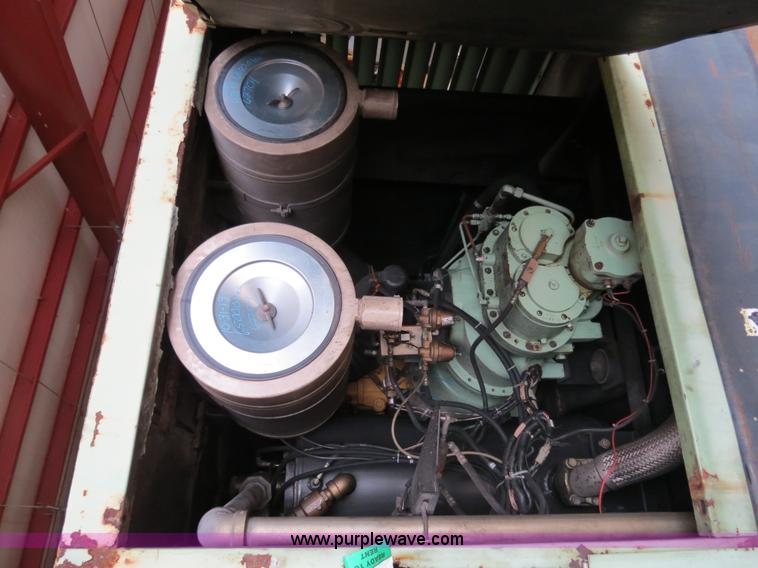 image for item B4945 Sullair 750HDTQCA portable air compressor