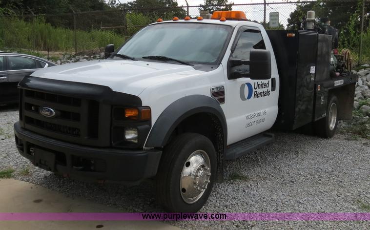 image for item B4946 2008 Ford F550 service truck
