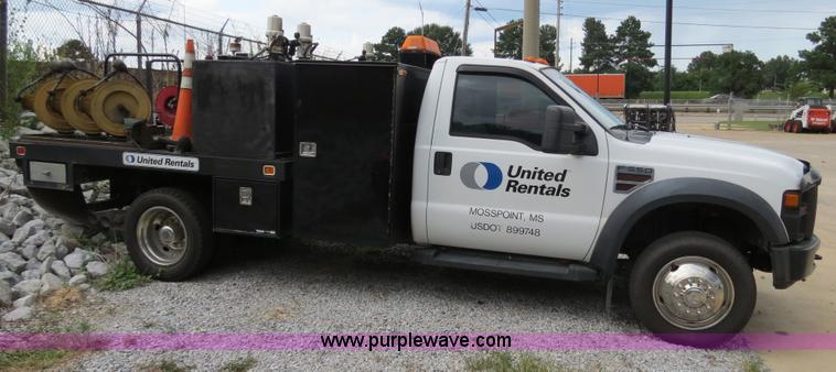 image for item B4946 2008 Ford F550 service truck