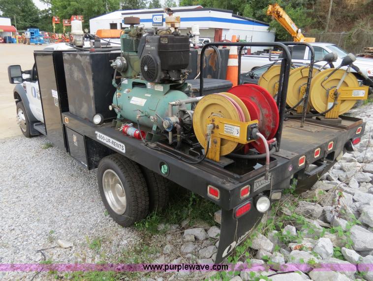 image for item B4946 2008 Ford F550 service truck