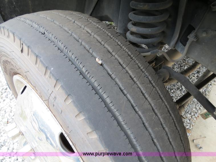 image for item B4946 2008 Ford F550 service truck