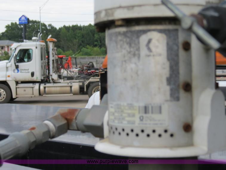 image for item B4946 2008 Ford F550 service truck