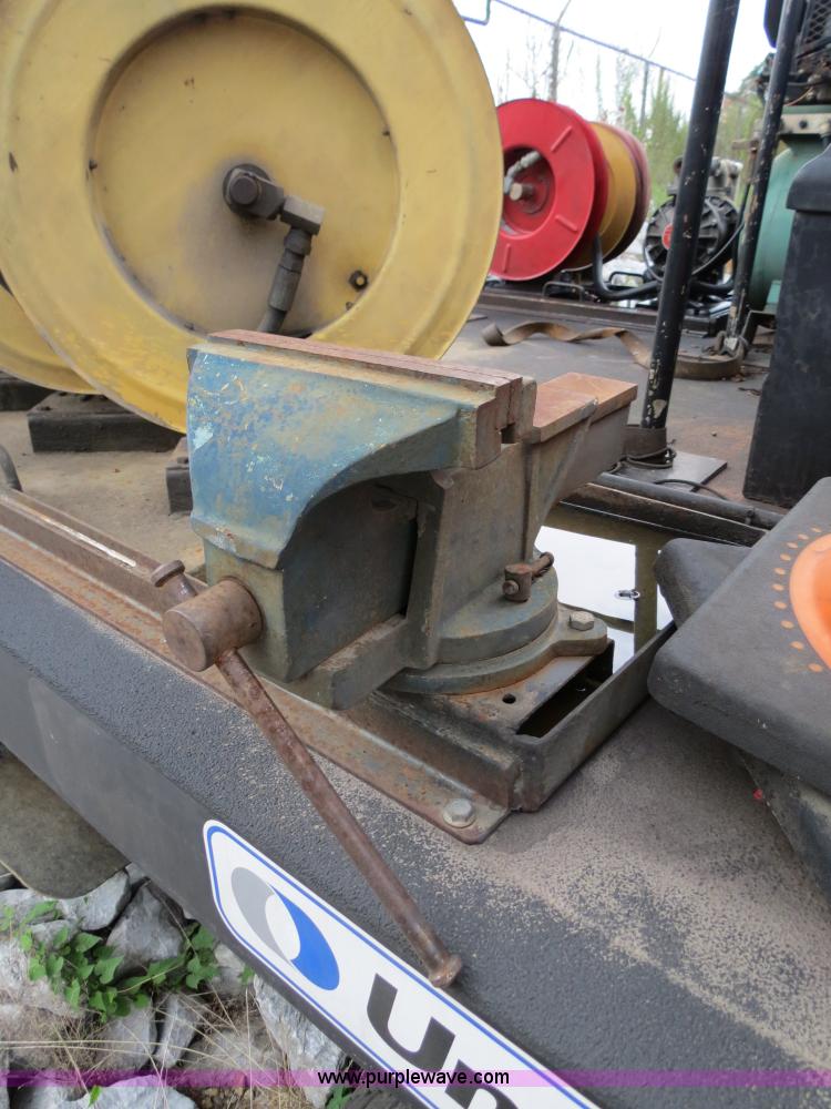 image for item B4946 2008 Ford F550 service truck