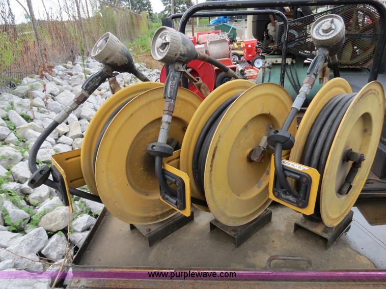 image for item B4946 2008 Ford F550 service truck