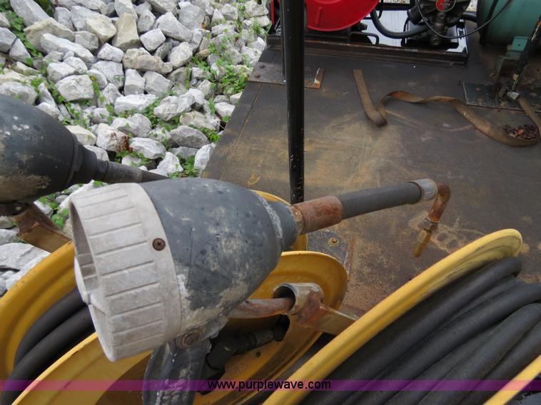 image for item B4946 2008 Ford F550 service truck