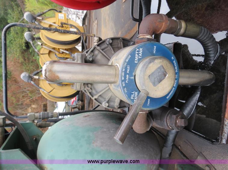 image for item B4946 2008 Ford F550 service truck