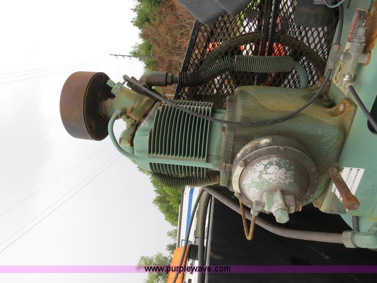 image for item B4946 2008 Ford F550 service truck