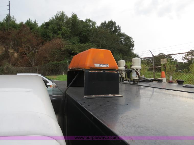 image for item B4946 2008 Ford F550 service truck