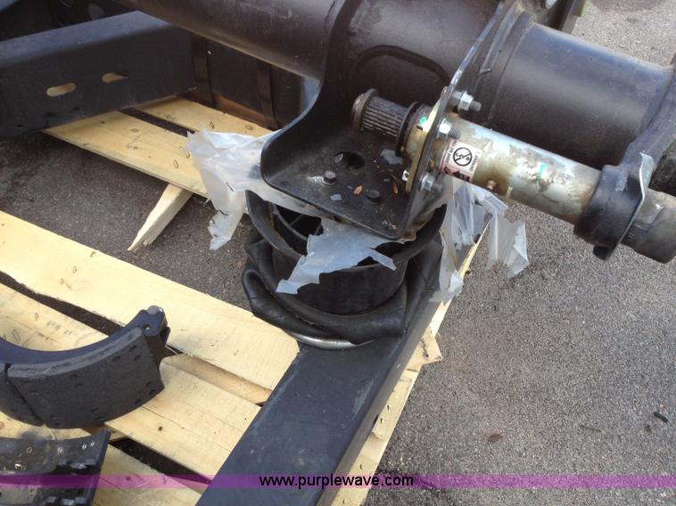 image for item D1153 2014 Hendrickson slide quick draw air suspension running gear