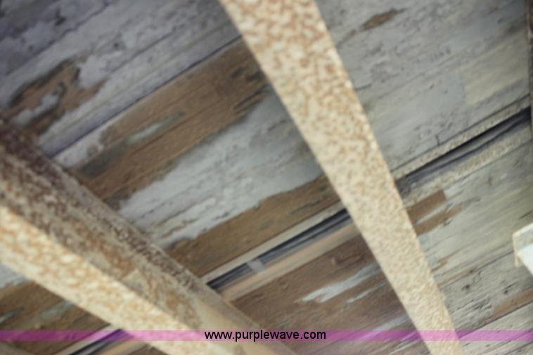 image for item F3297 1988 Fruehauf dry van trailer