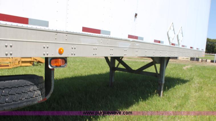 image for item F3297 1988 Fruehauf dry van trailer