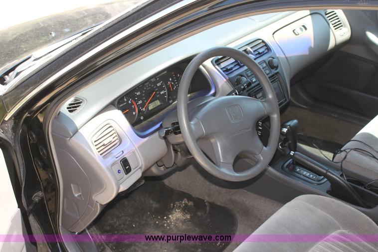 image for item F3320 1998 Honda Accord LX