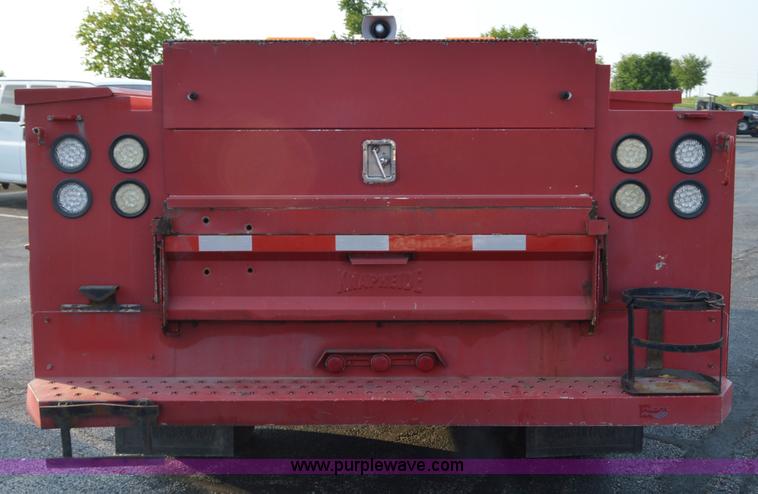 image for item F8320 1999 GMC Sierra Classic 3500 utility truck