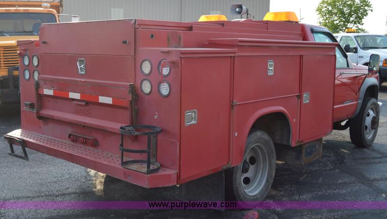 image for item F8320 1999 GMC Sierra Classic 3500 utility truck