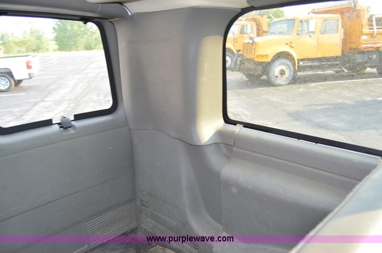 image for item F8321 2008 Chevrolet Express G2500 van